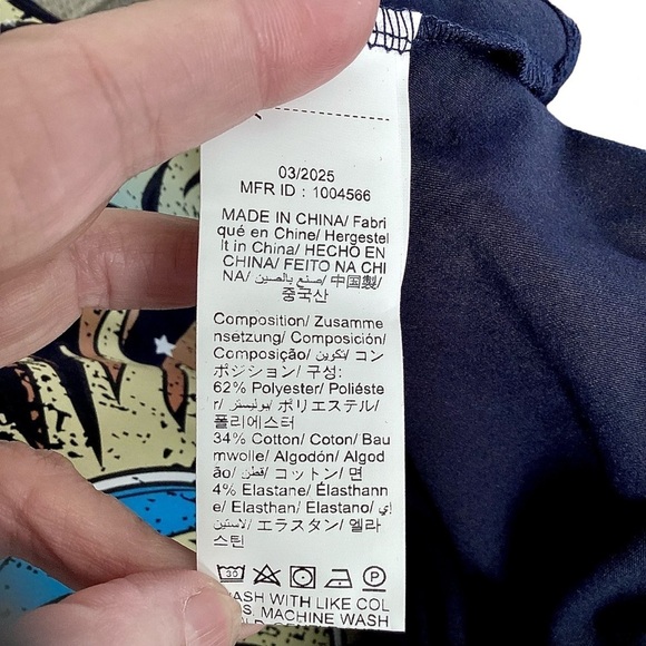 Vintage Design Graphic T-Shirt in Midnight Short Sleeve Crew Neck New! Size XL - Picture 13 of 14